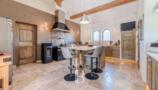 Villa / Maison 8 pièces  à vendre Aix-en-Provence 13100