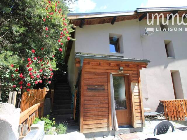Maison de Village et Terrain — photo du bien