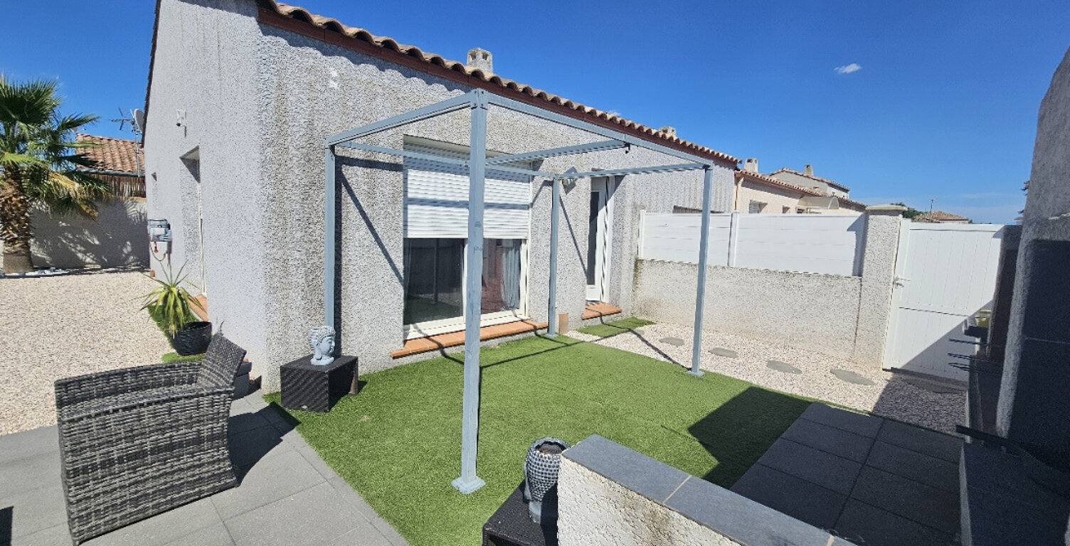 Villa — photo 1