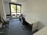 Nimes jean Jaures -   bureaux  au 1er etage avec ascenseur - — photo 3