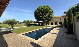 Maison 7 Pièces 186 m² à vendre à Arles (13200)