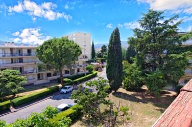 Appartement 4 pièces 145000 €