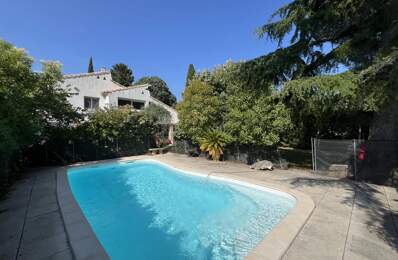 Montfrin, villa 200m², 7 chambres sur 1320m² av.piscine — photo du bien