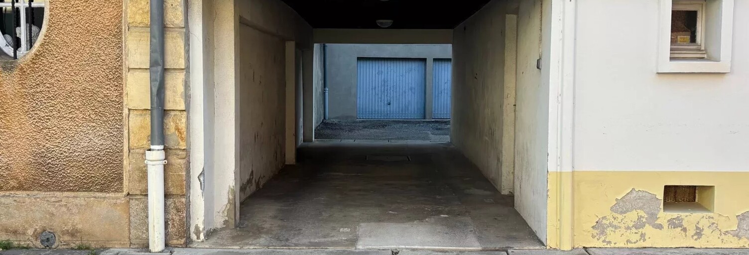 Garage  18 m² à vendre à Moulins (03000)