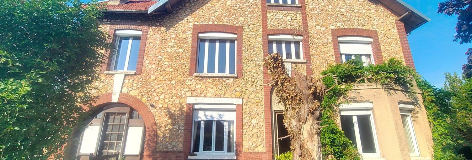 Maison 8 Pièces 143 m² à vendre à Oissel-sur-Seine (76350)