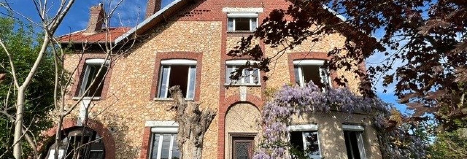 Maison 8 Pièces 143 m² à vendre à Oissel-sur-Seine (76350)