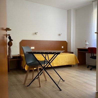 Appartement 1 pièces 590 €