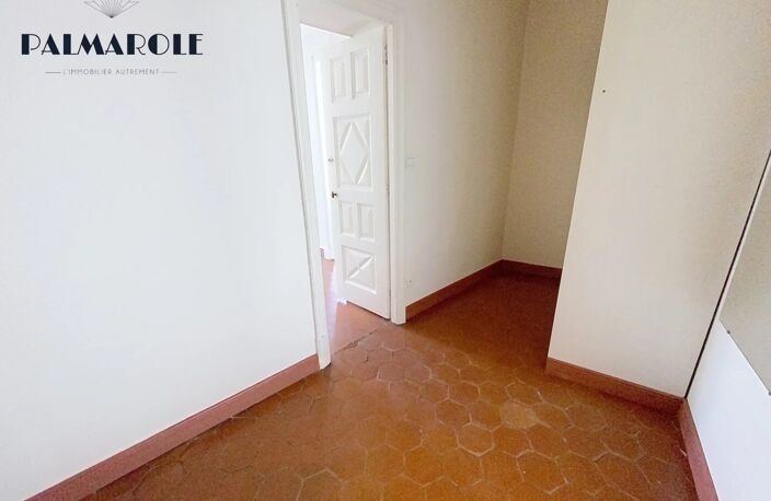PERPIGNAN CENTRE VILLE APPARTEMENT DE CARACTERE — photo 3