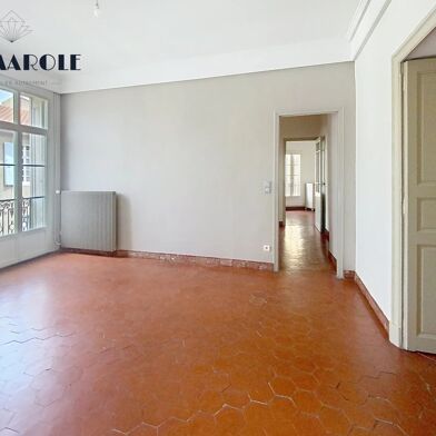 Appartement 4 pièces 234000 €
