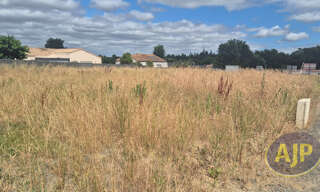 Terrain  424 m² à vendre à Montaigu-Vendée (85600)