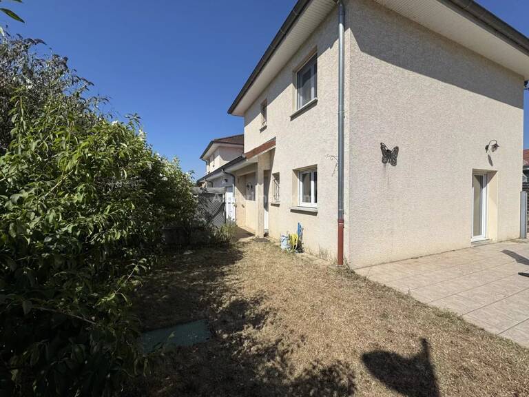 LOCATION MEUBLE VEZERONCE CURTIN — photo 1