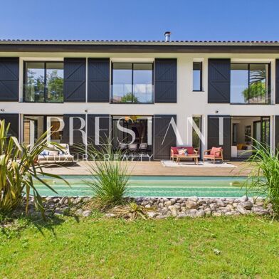 Maison 11 pièces 1585000 €