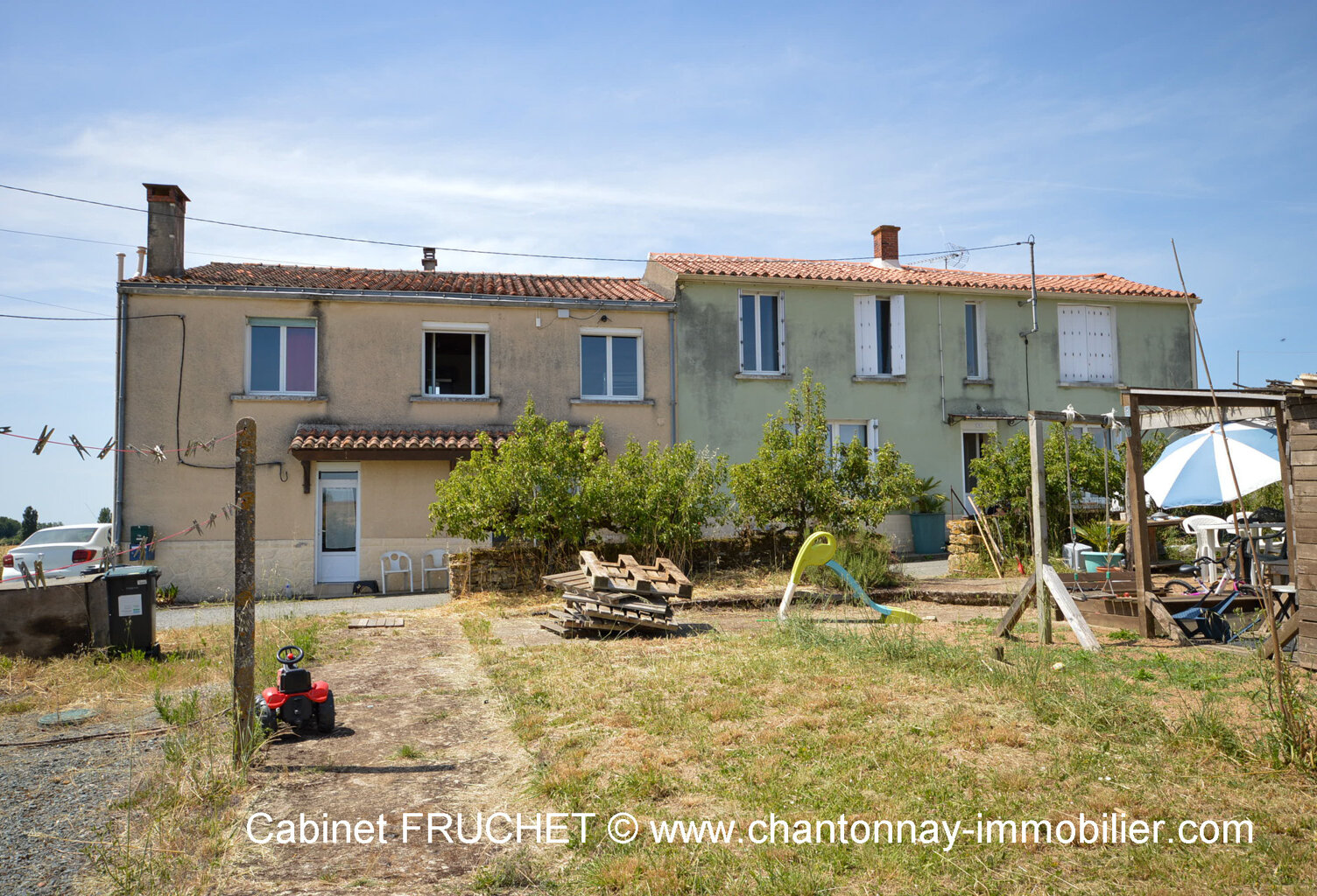 BAZOGES EN PARREDS - Maison avec possibilité locatif — photo 1
