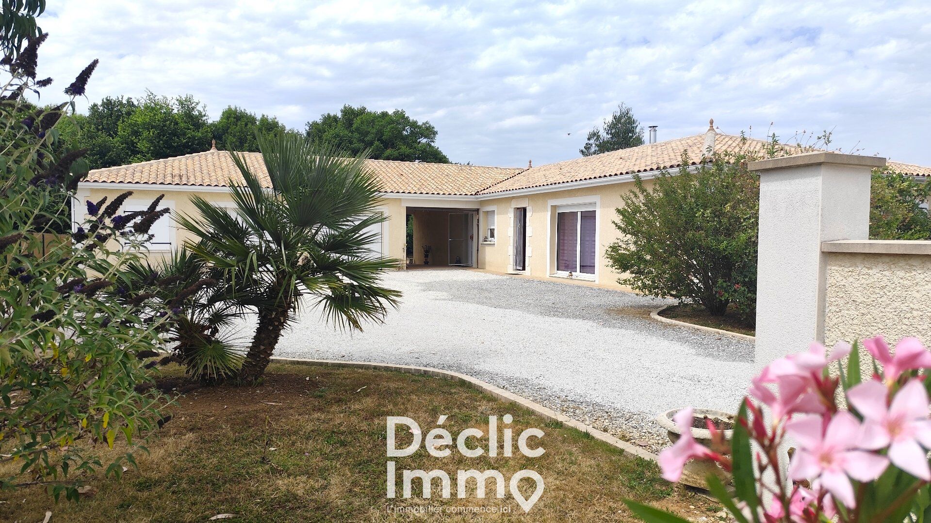 Villa / Maison  T6 à vendre Chasseneuil-sur-Bonnieure 16260