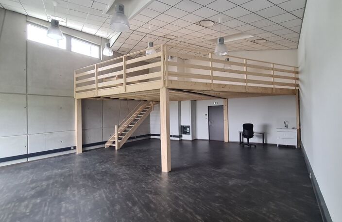 Bureau — photo 2