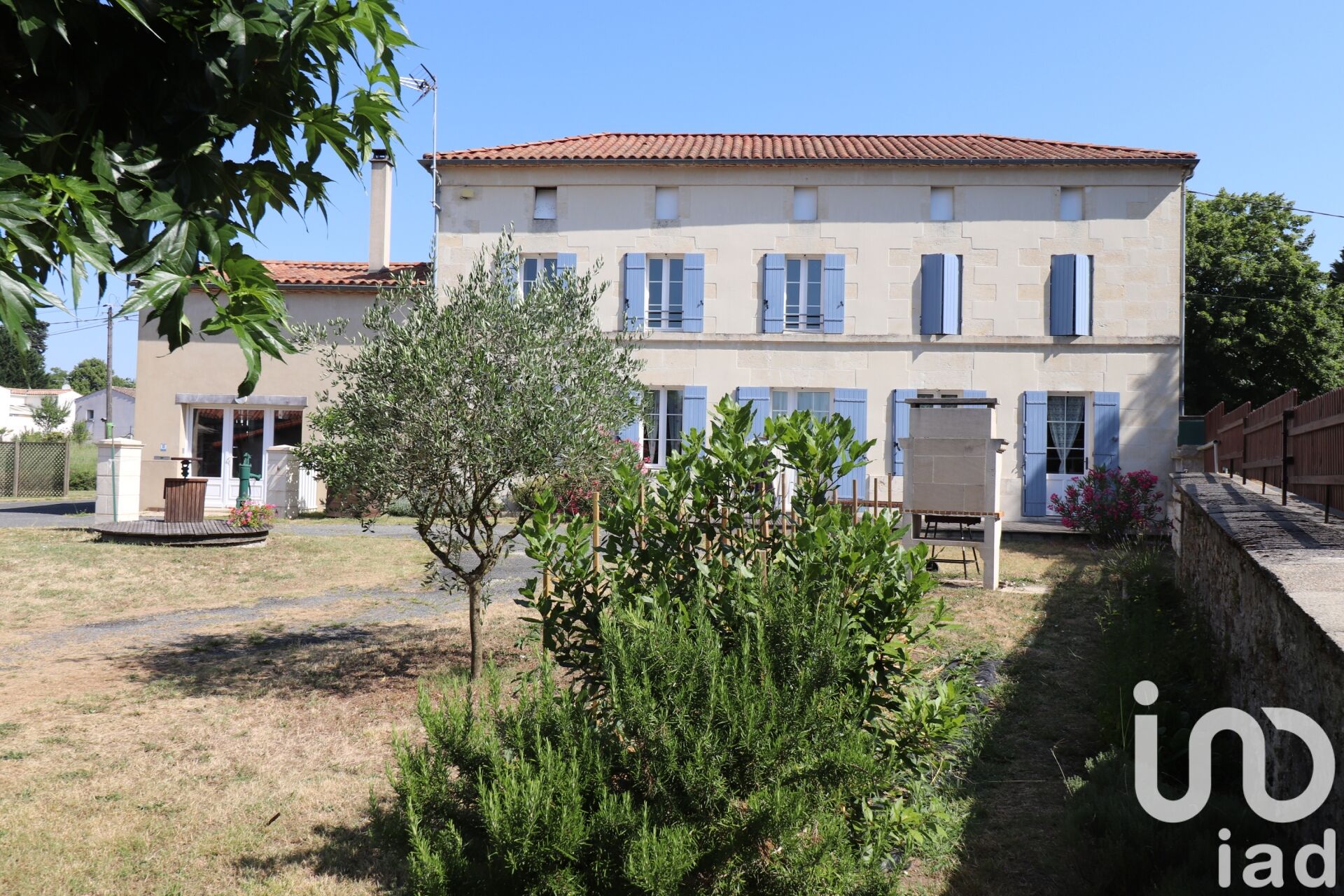 Maison à vendre, 7 pièces, 238 m², Montguyon