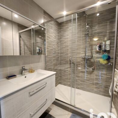 Appartement 4 pièces 235000 €