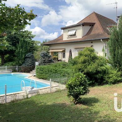 Maison 7 pièces 200000 €