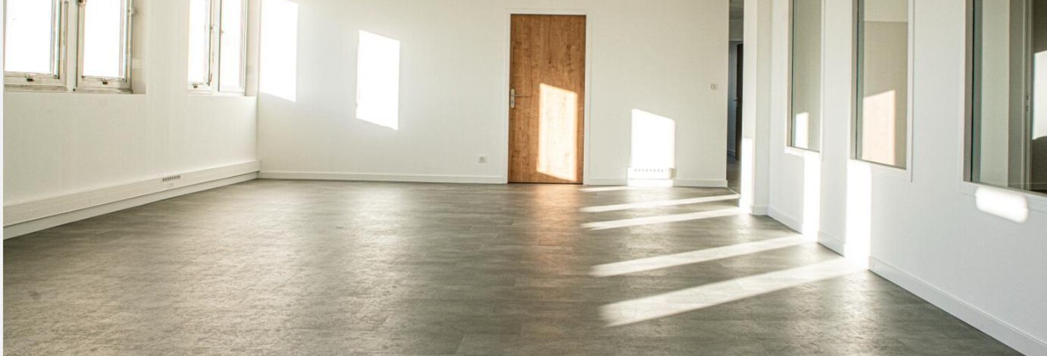 Bureau  446 m² à louer à La Ville-aux-Dames (37700)