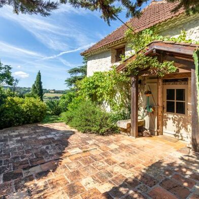 Maison 12 pièces 590000 €