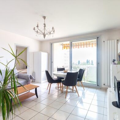 Appartement 3 pièces 267648 €