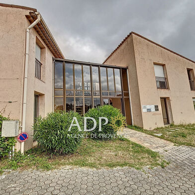 Commerce  720000 €