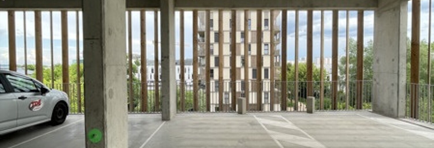 Garage   m² à vendre à Bruges (33520)