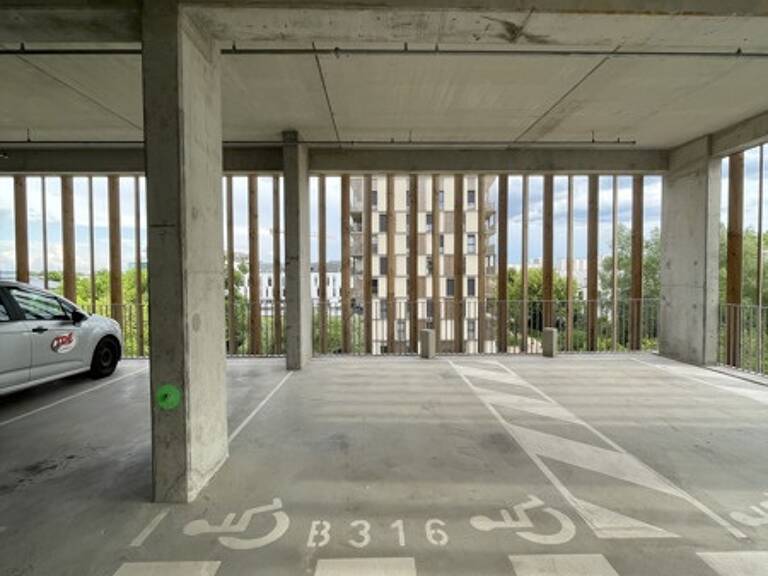 Place dans un garage collectif de 0 pièces principales — photo 1
