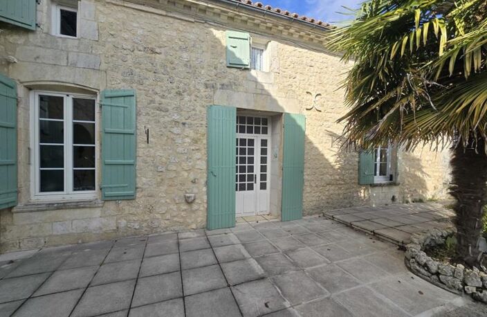 Charentaise de 8 pièces principales — photo 3
