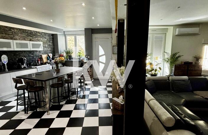 À VENDRE: CHARMANTE MAISON AU COEUR DU VIGNOBLE -VERZY — photo 2