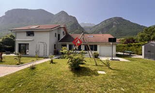 Maison 7 Pièces 173 m² à vendre à Lumbin (38660)