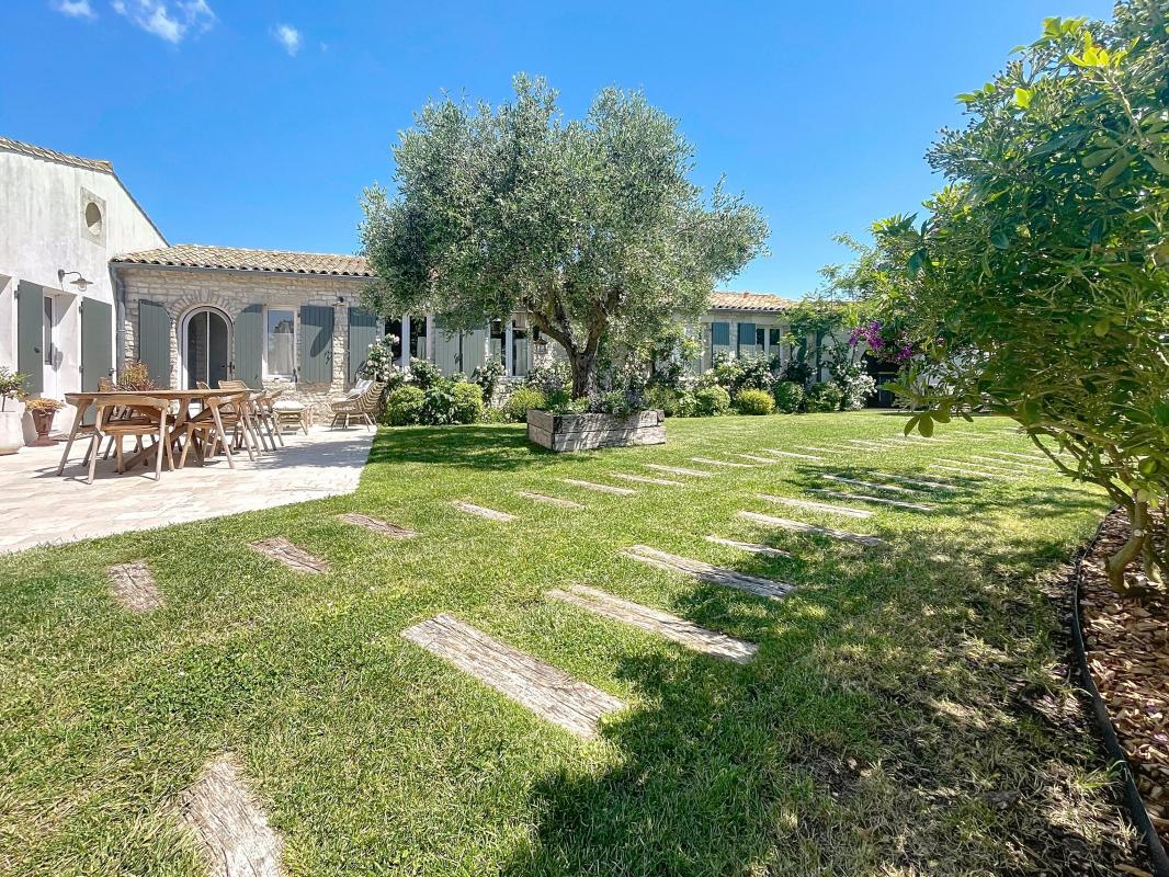 Villa / Maison  T6 à vendre Sainte-Marie-de-Ré 17740