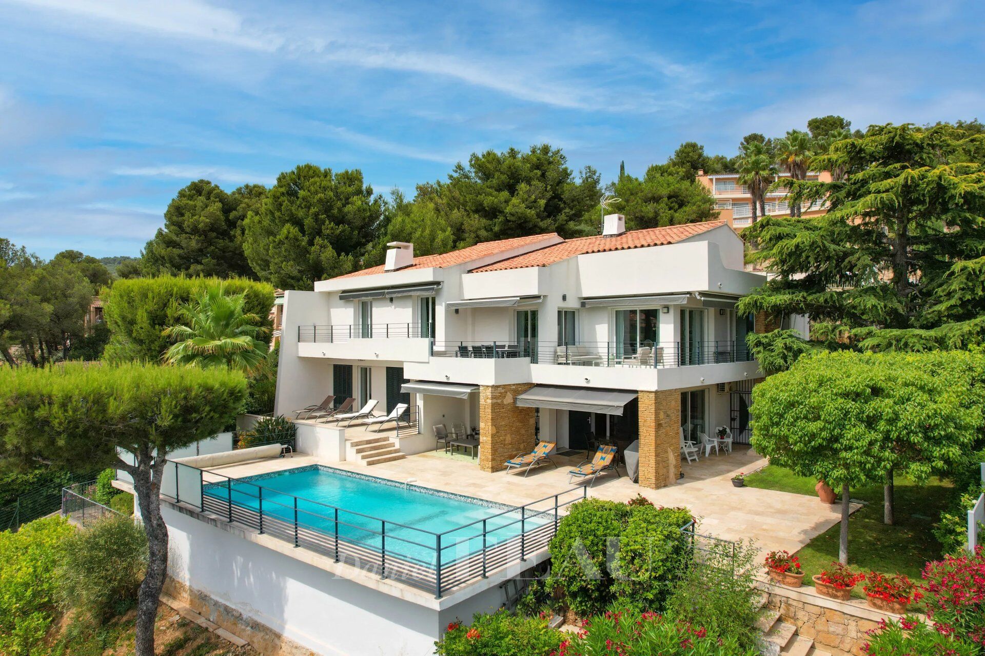 Villa / Maison  T7 à vendre Bandol 83150