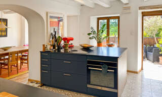 Maison 7 Pièces 189 m² à vendre à Grilly (01220)