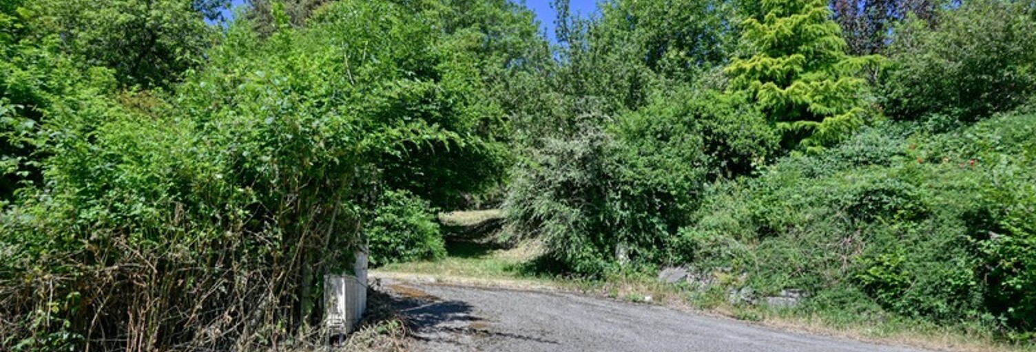 Terrain  810 m² à vendre à Aveize (69610)