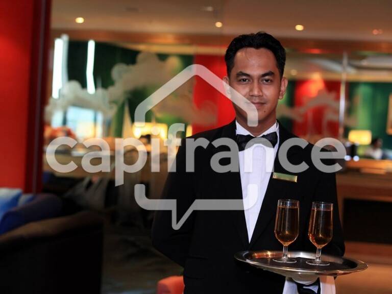 Dpt Vendée (85), à vendre LES SABLES D'OLONNE Hôtel - Restaurant — photo 1