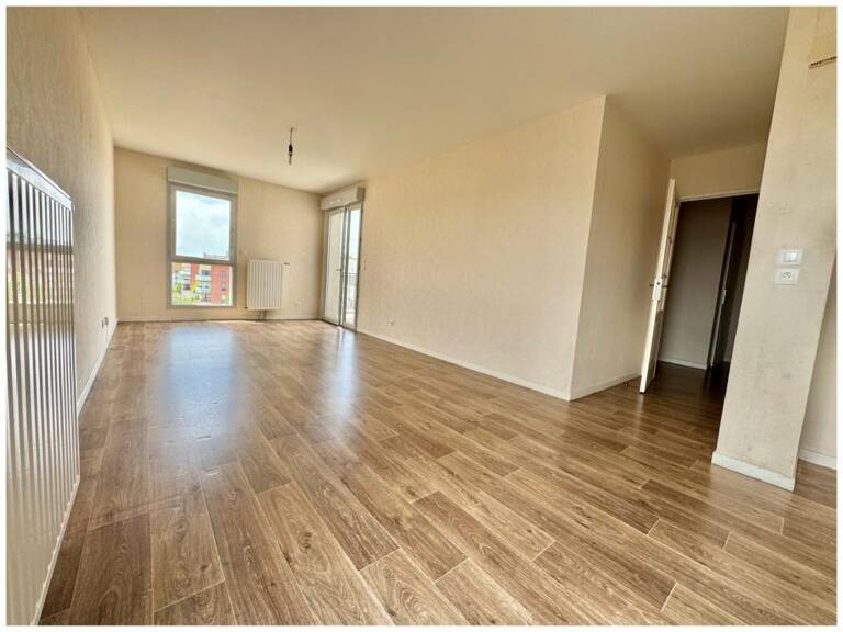 T3 Balcon et place privative — photo 1