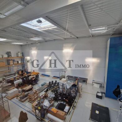 Local industriel  14310 €