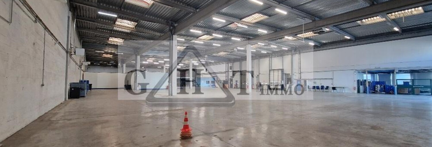 Local industriel  4202 m² à louer à Ivry-sur-Seine (94200)
