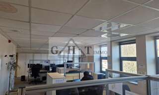 Bureau  178 m² à louer à Ivry-sur-Seine (94200)