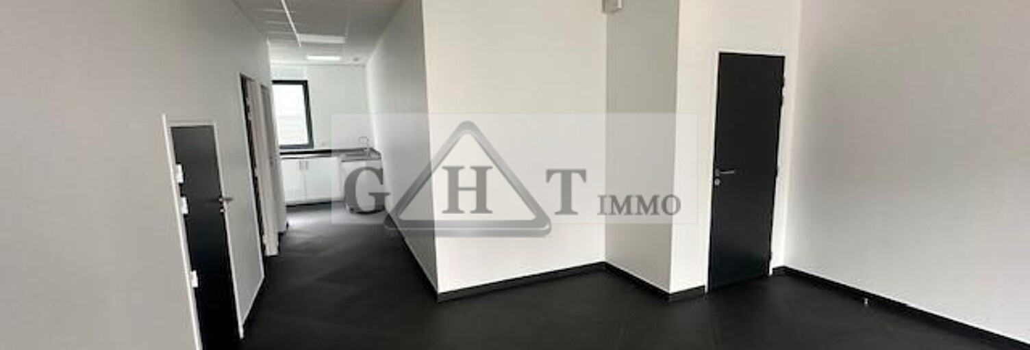 Bureau  140 m² à louer à Saint-Pierre-du-Perray (91280)