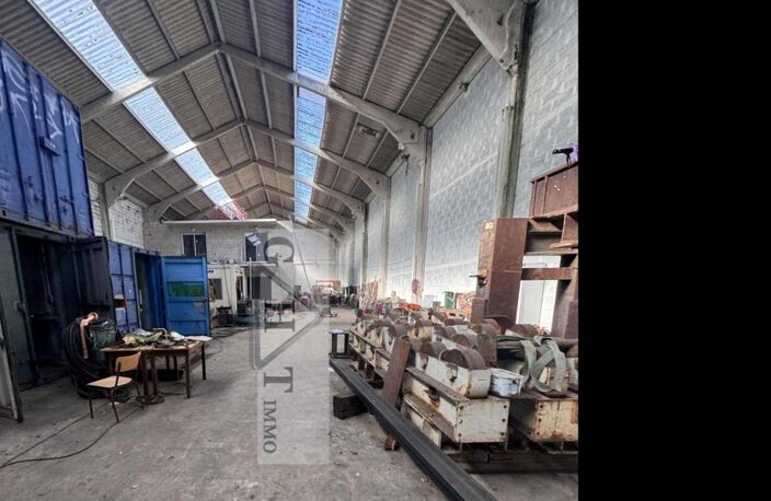 ENTREPOT 1312 M² A VENDRE FONTENAY TRESIGNY — photo 2