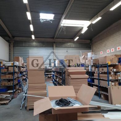 Local industriel  990000 €