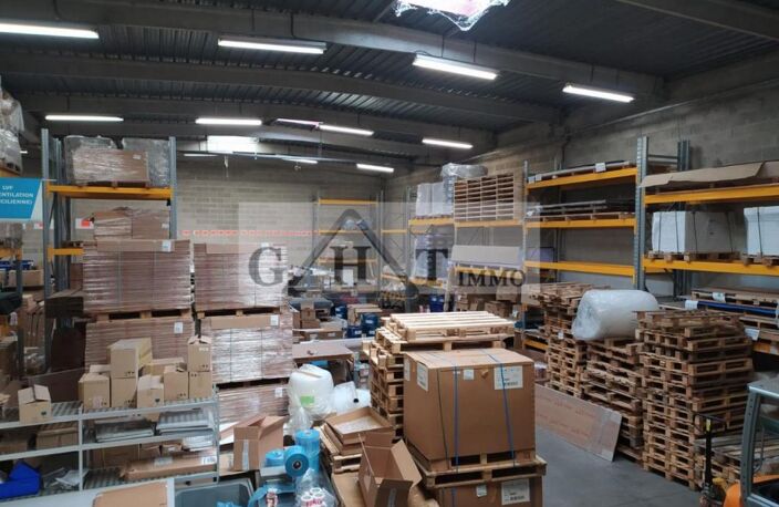 705 M² ENTREPOT BUREAUX A VENDRE A TORCY — photo 3