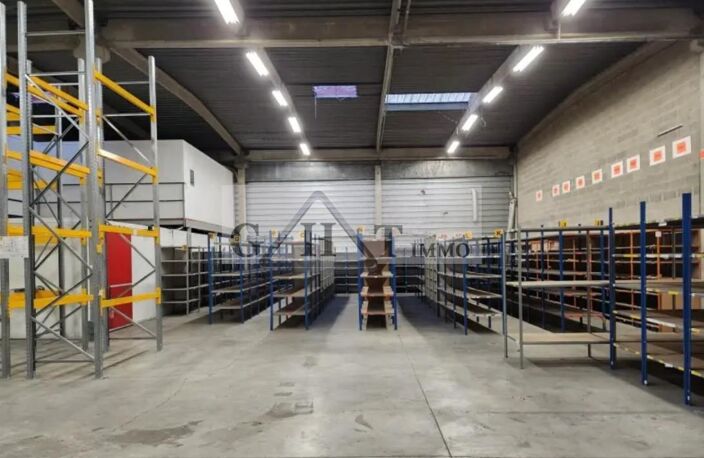 705 M² ENTREPOT BUREAUX A VENDRE A TORCY — photo 4