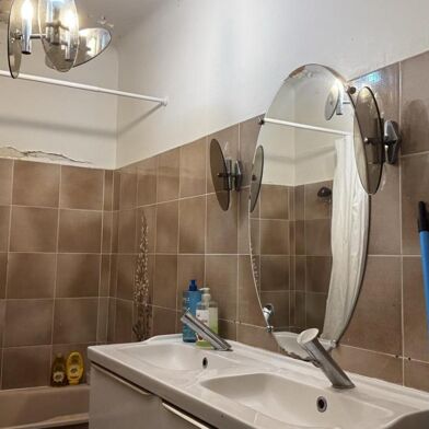 Appartement  485 €