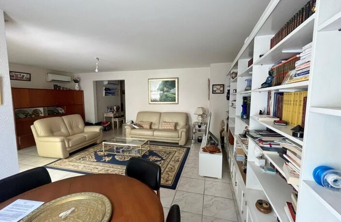 Appartement T3 avec terrasse et place de parking — photo 4