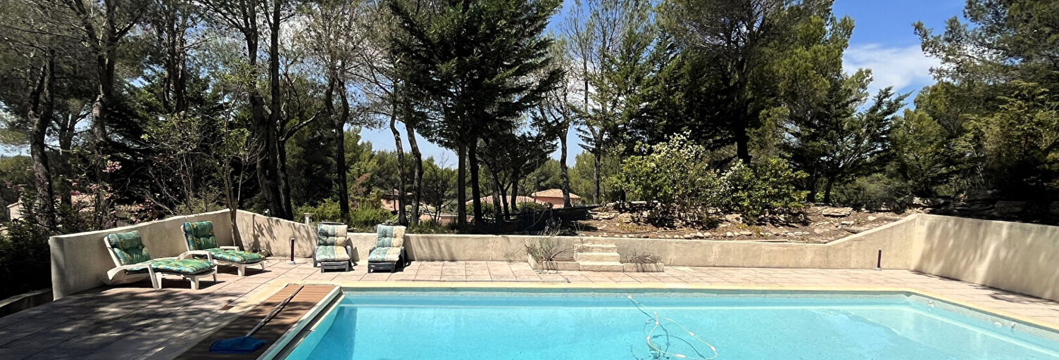 Maison 10 Pièces 257 m² à vendre à Ventabren (13122)