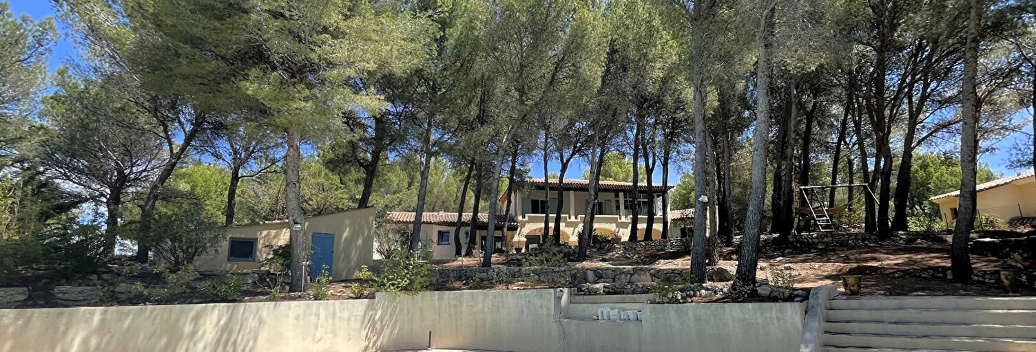 Maison 10 Pièces 257 m² à vendre à Ventabren (13122)