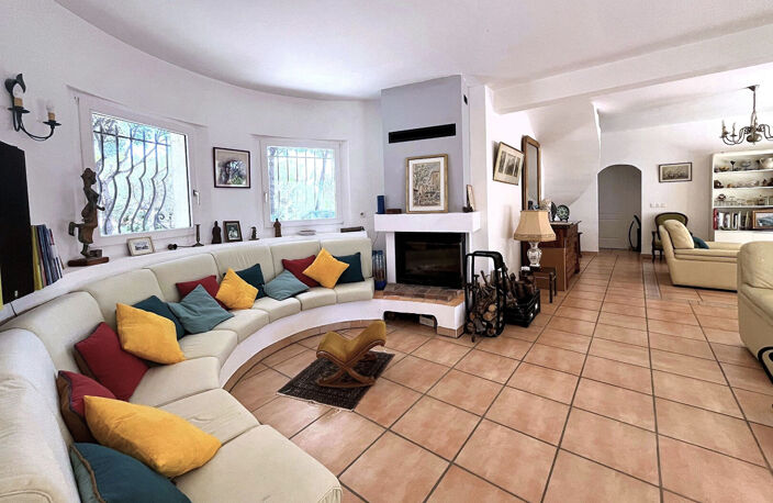 Maison Ventabren 10 pièce(s) 256 m2 — photo 2